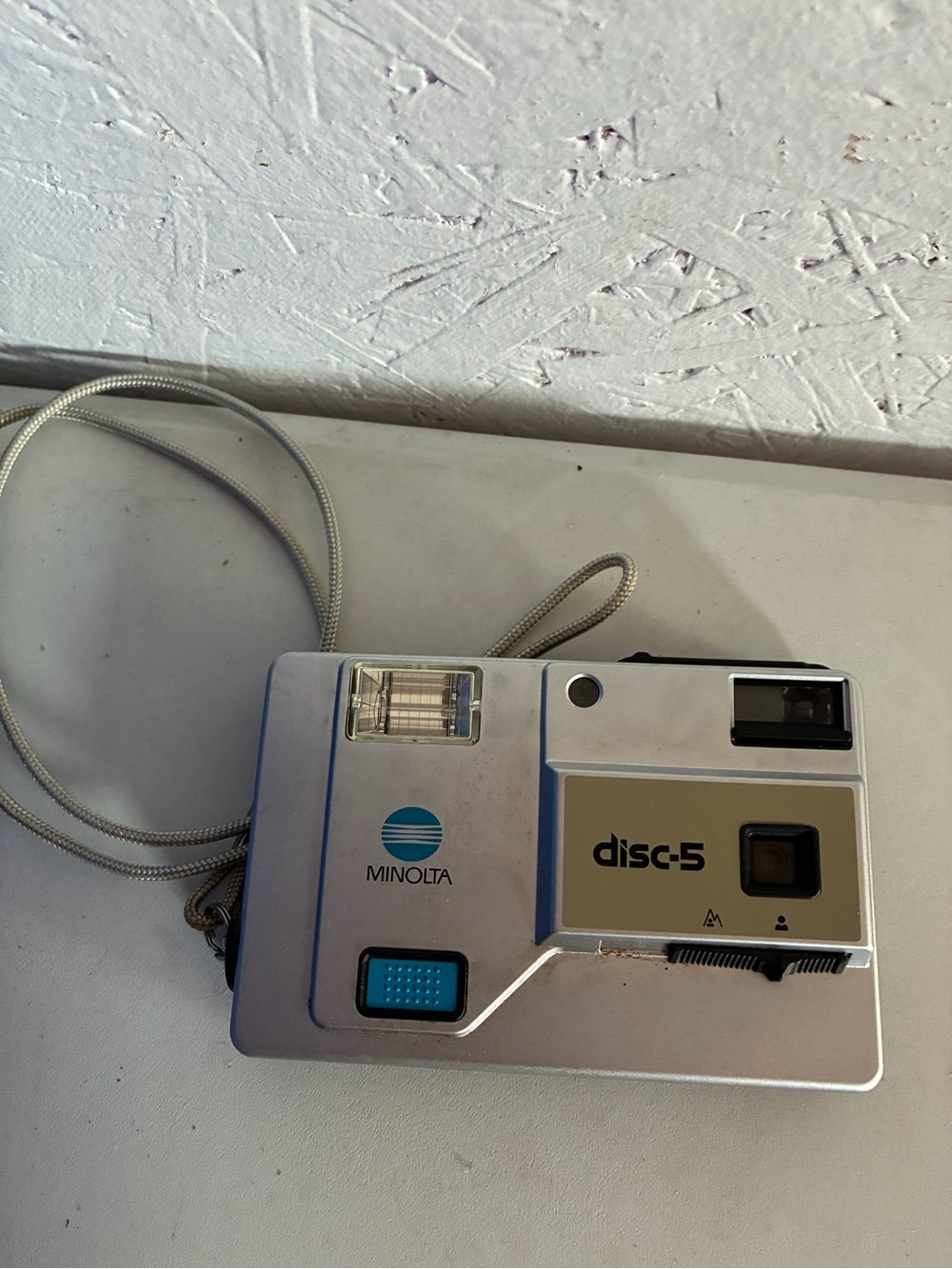 Minolta Disc-5 Portable Camera in Silver with Blue Accents